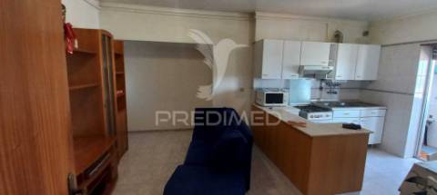 Apartamento t1 qtª tendeirinha cavadas - seixal