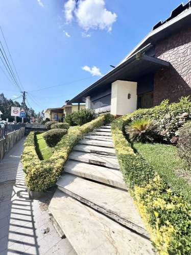 Moradia 4 frentes | garagem | arrumos | jardim