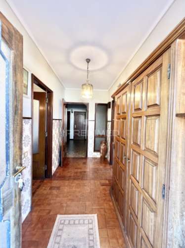 Moradia 4 frentes | garagem | arrumos | jardim