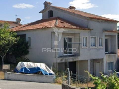 Moradia t4 em construção – oportunidade de conclusão na carapinheira, montemor-o-velho