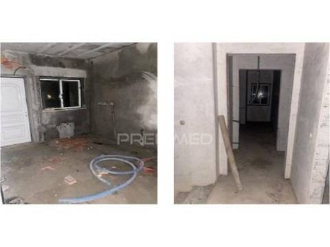 Moradia t4 em construção – oportunidade de conclusão na carapinheira, montemor-o-velho