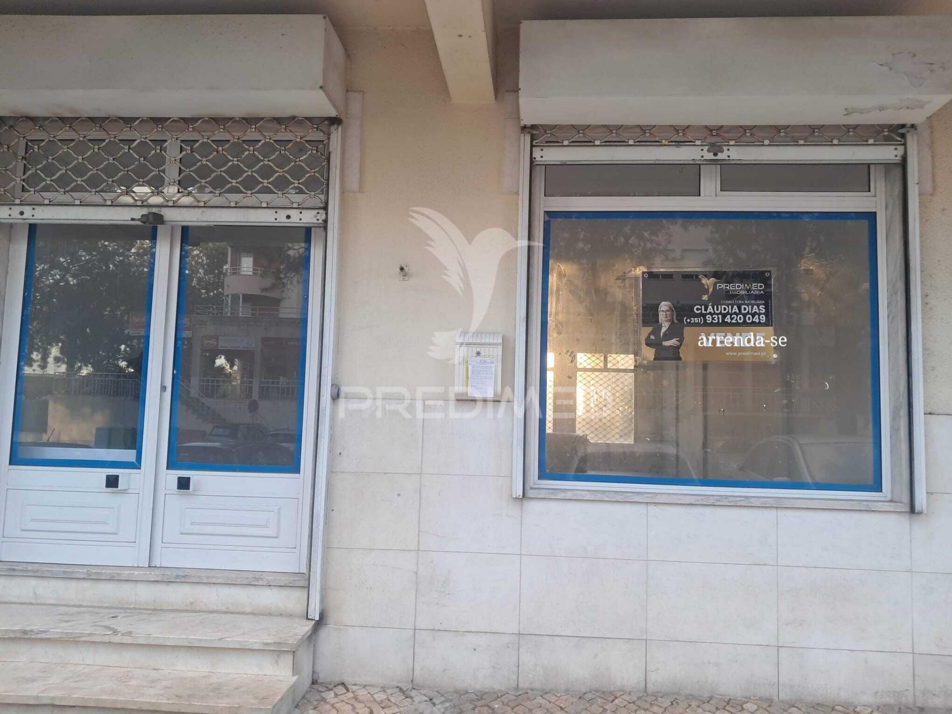 Loja para arrendamento, urbanização da anta – agualva-cacém