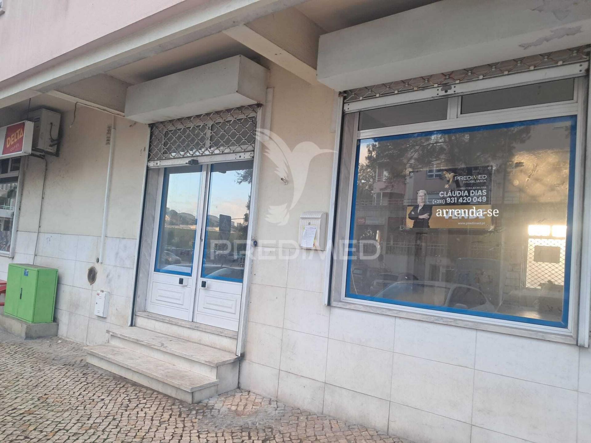 Loja para arrendamento, urbanização da anta – agualva-cacém