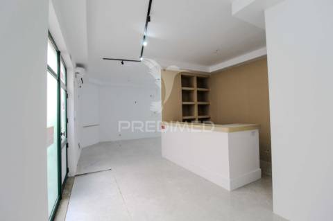 Loja na baixa da cidade de olhão