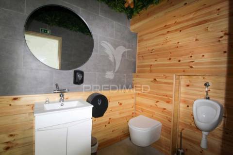 Loja na baixa da cidade de olhão