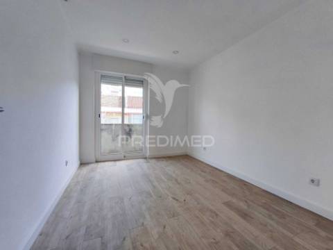 Apartamento t4 | damaia de cima | amadora