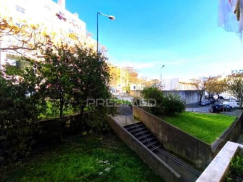 Apartamento t3 | equipado | remodelado | amadora