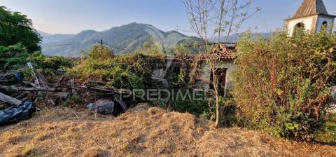 ? casa de aldeia para reconstruir – rio caldo, terras de bouro