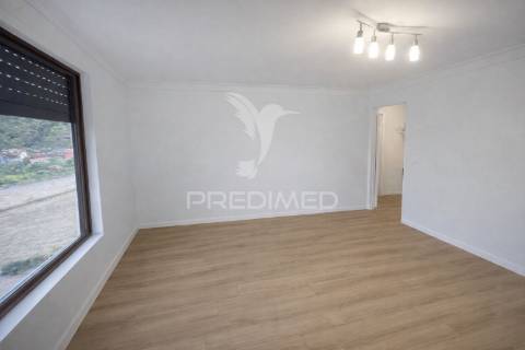 Apartamento t2 | elevador | remodelado | rio tiinto