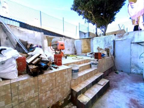 Apartamento t2 | remodelado | venteira | amadora