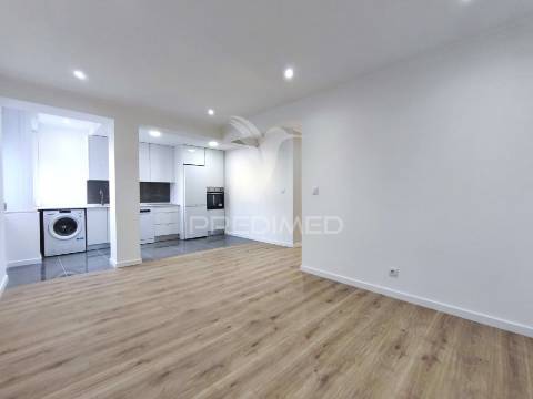 Apartamento t3 | remodelado | damaia de cima | amadora