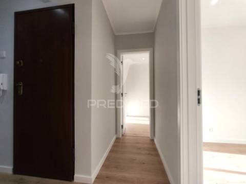 Apartamento t3 | remodelado | damaia de cima | amadora