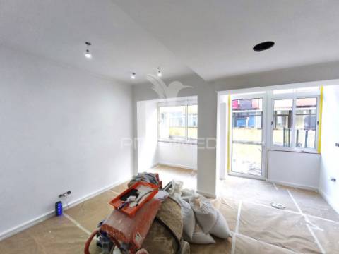 Apartamento t3 | remodelado | queluz | sintra