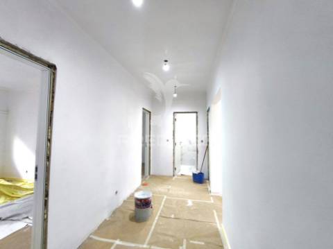 Apartamento t3 | remodelado | queluz | sintra