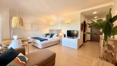 Apartamento como novo nos salgados