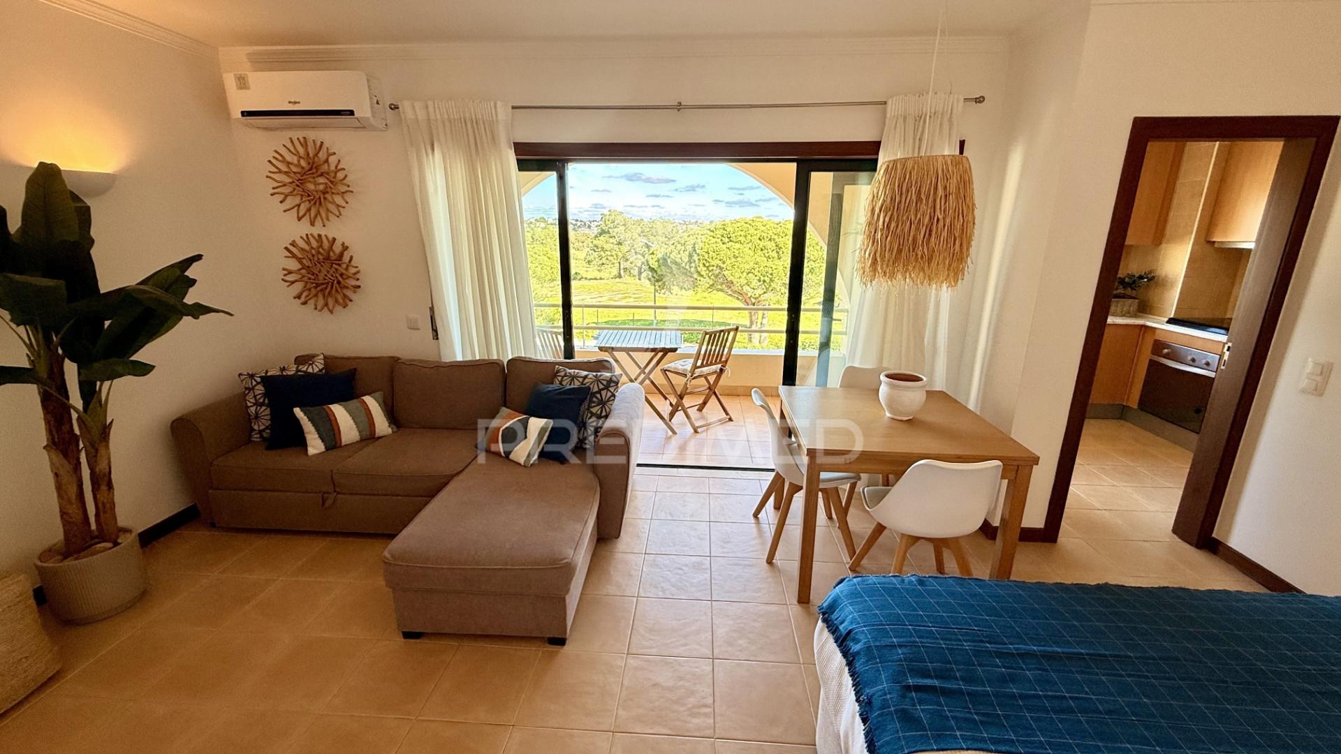 Apartamento como novo nos salgados