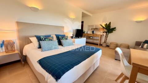 Apartamento como novo nos salgados