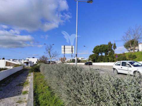 Terreno com projecto aprovado