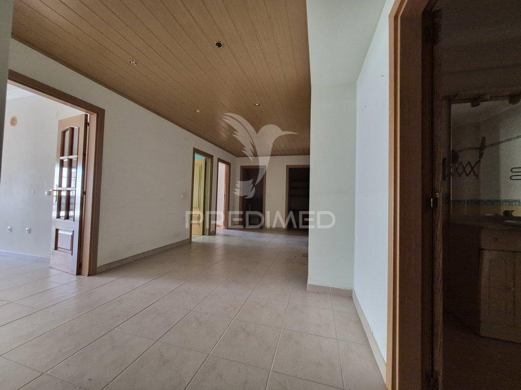 Vende se t3 147,81m2 pinhal novo