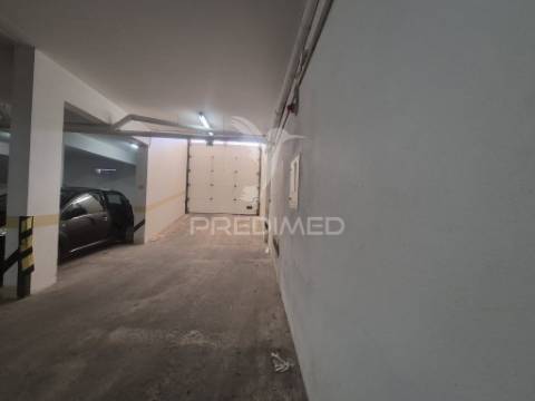 Vende se t3 147,81m2 pinhal novo