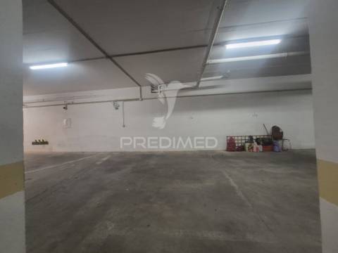 Vende se t3 147,81m2 pinhal novo