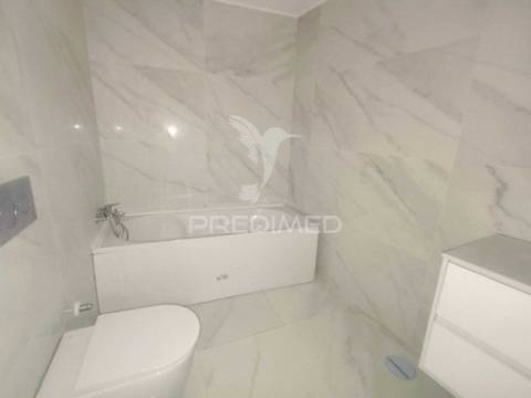 Apartamento t2 totalmente remodelado – centro da cidade