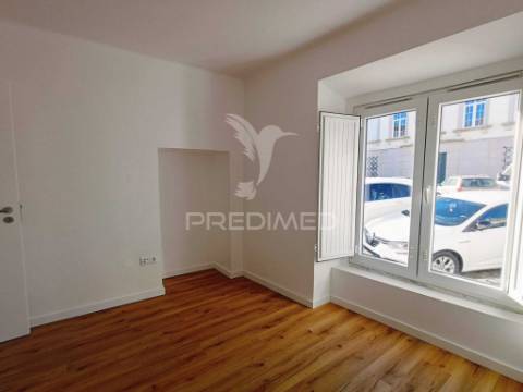 Apartamento t2 totalmente remodelado – centro da cidade