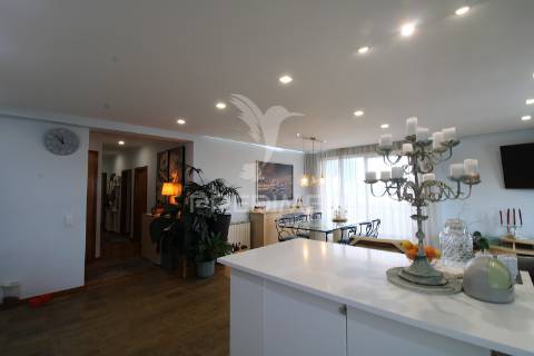 T3 em nogueira, com varanda e 2 lugares de garagem