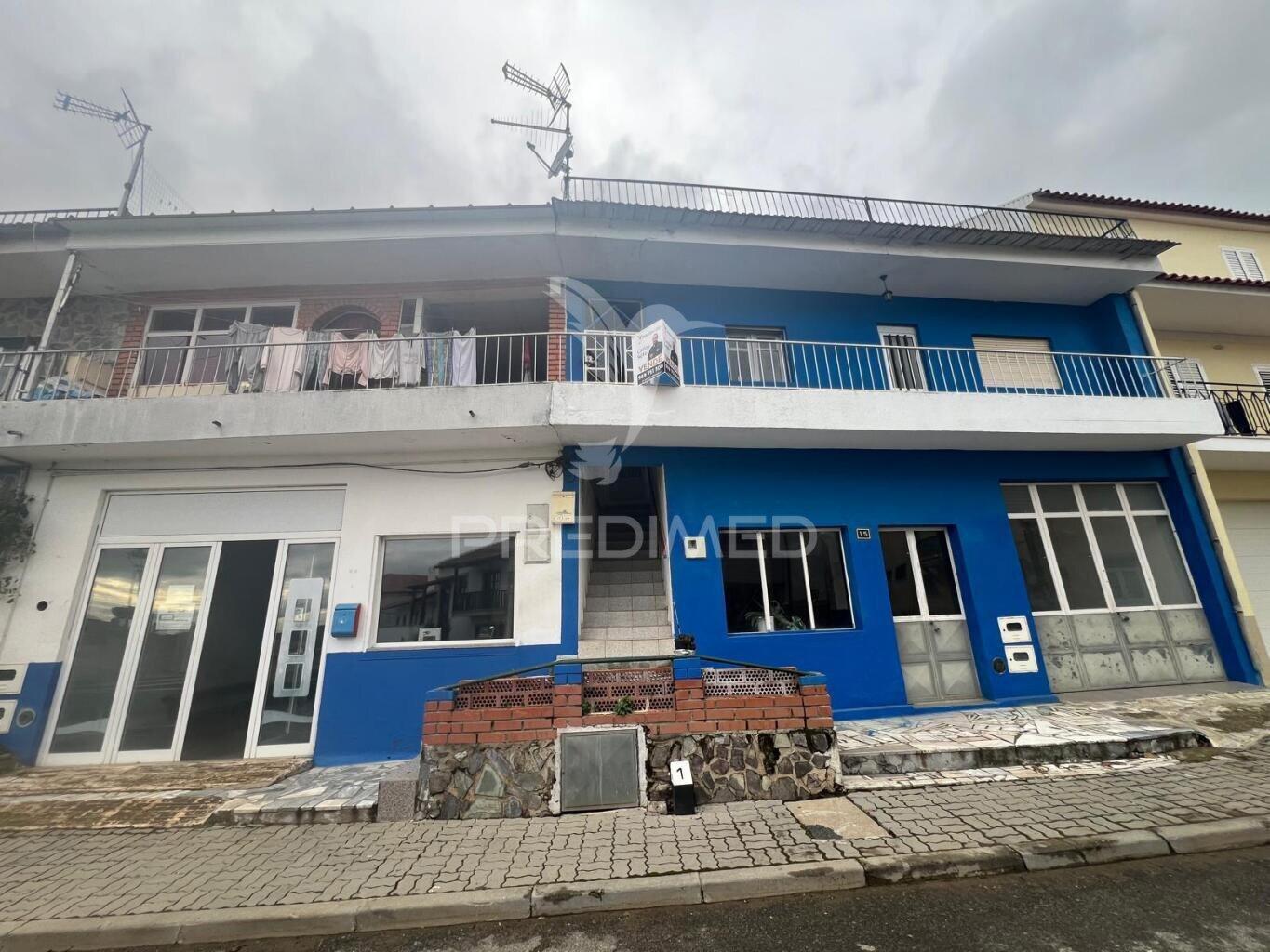 Prédio em propriedade total com elevado potencial de investimento – morais, macedo de cavaleiros