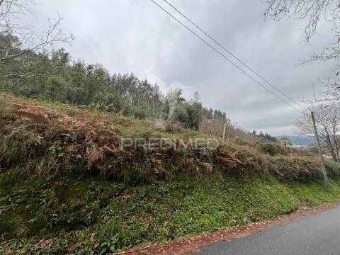 Terreno com 1.670 m² para moradia em gême, vila verde