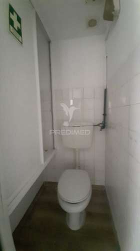 Oportunidade única de arrendamento – loja central no faralhão