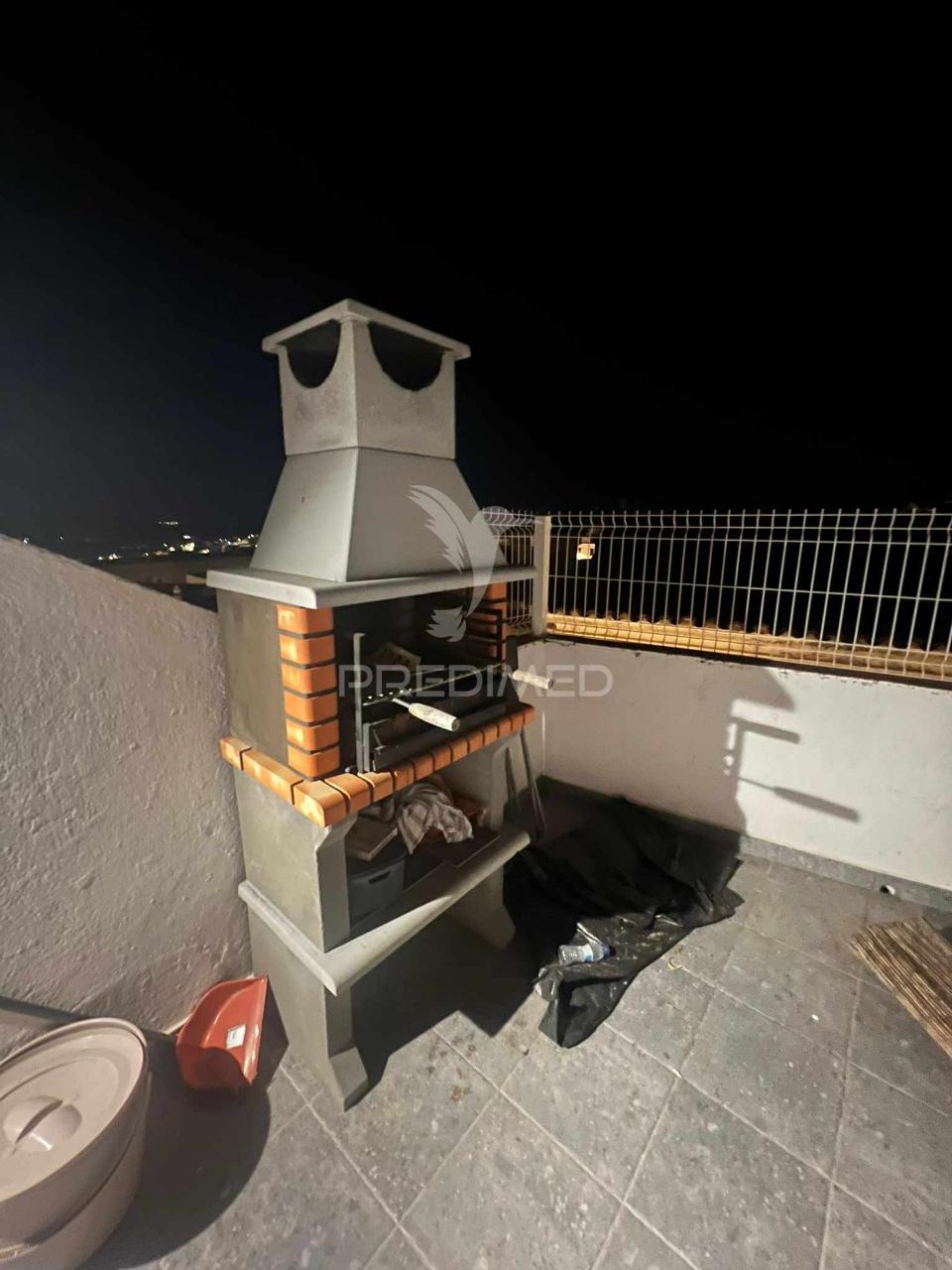 T2 - prédio no centro histório- elvas-terraço