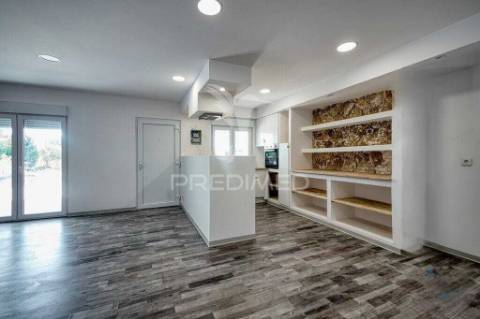 Moradia t3 com terreno amplo em vale de figueira