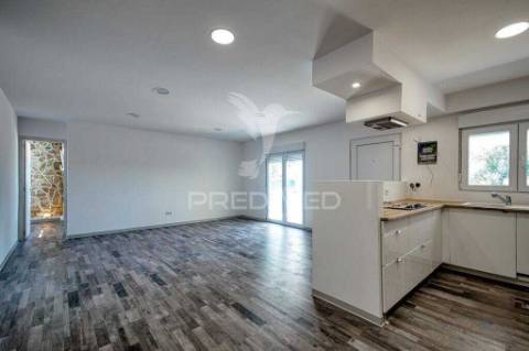 Moradia t3 com terreno amplo em vale de figueira