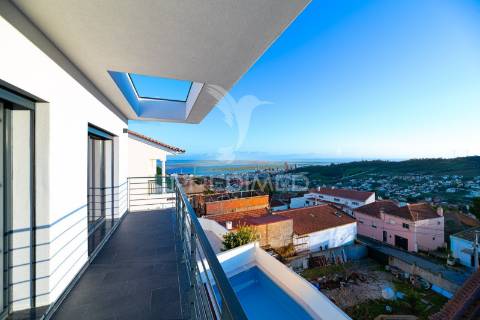 Moradia t5+1 moderna com piscina – são joão dos montes