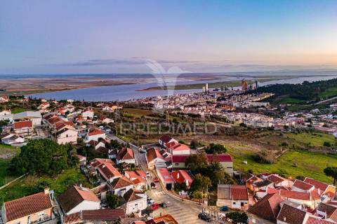 Moradia t5+1 moderna com piscina – são joão dos montes