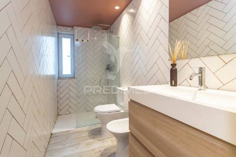 Moradia t4 + t2 independente - remodelada