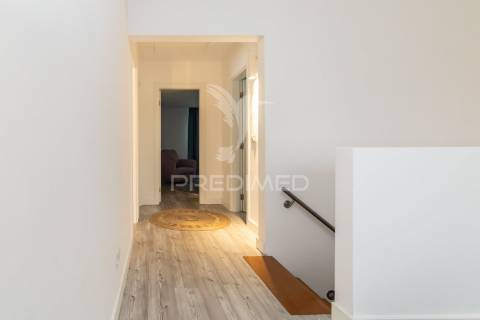 Moradia t4 + t2 independente - remodelada