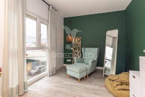 Moradia t4 + t2 independente - remodelada