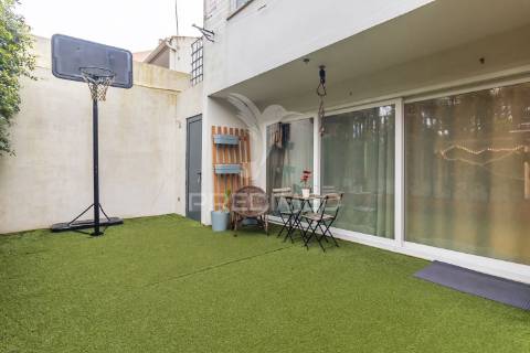 Moradia t4 + t2 independente - remodelada