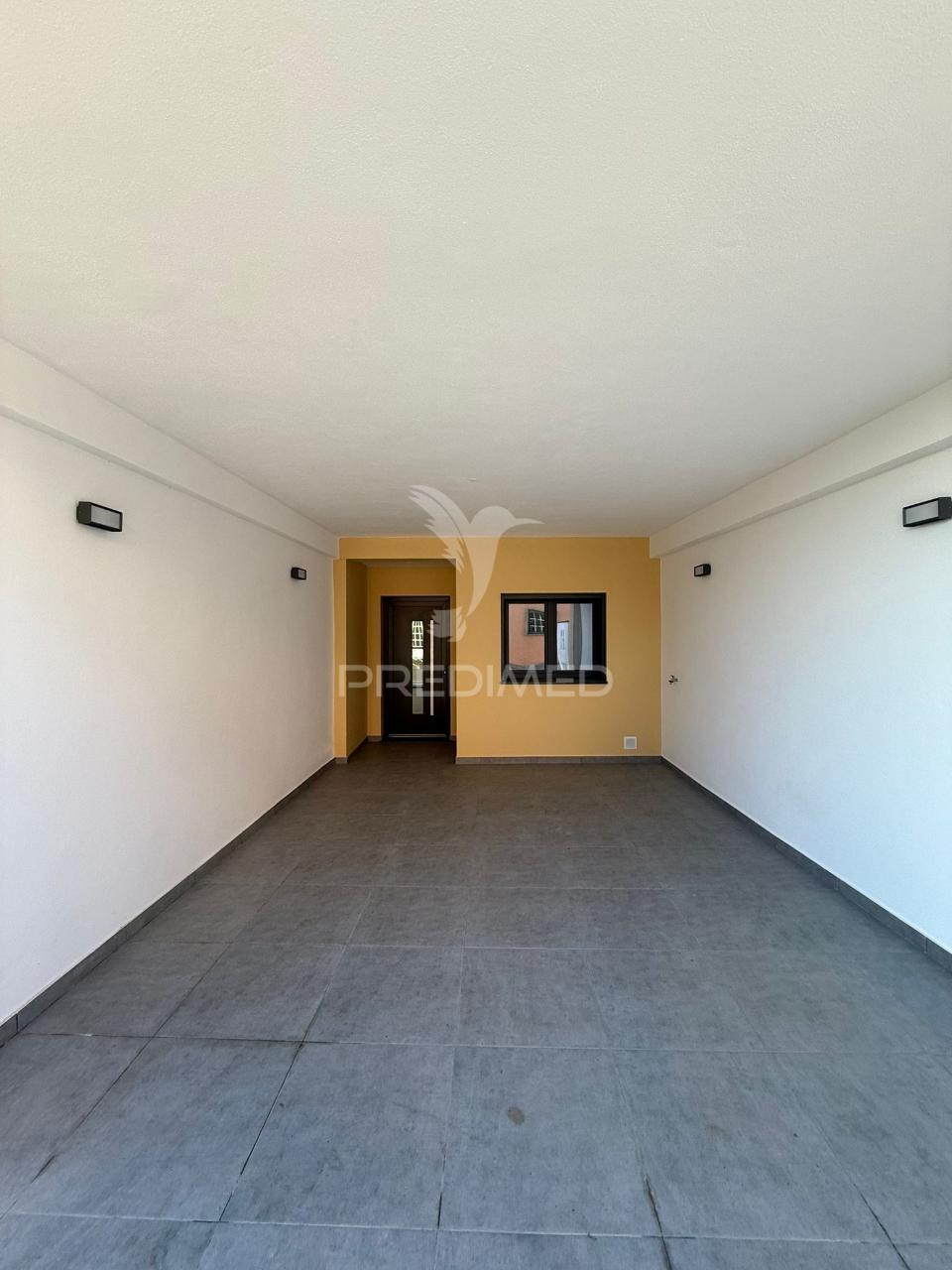 Moradia t2 contemporânea às portas de torres vedras