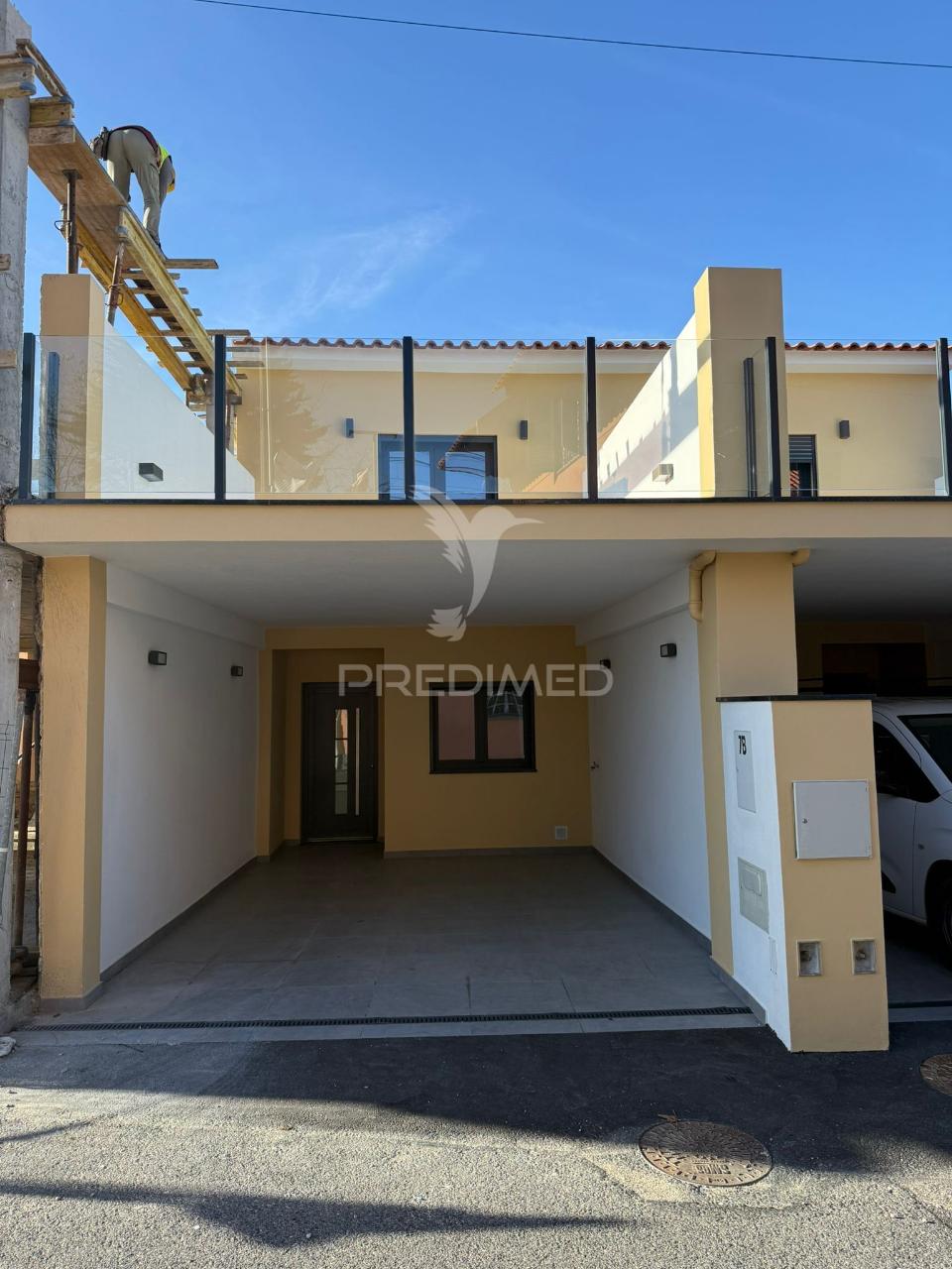 Moradia t2 contemporânea às portas de torres vedras