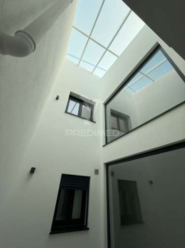 Moradia t2 contemporânea às portas de torres vedras