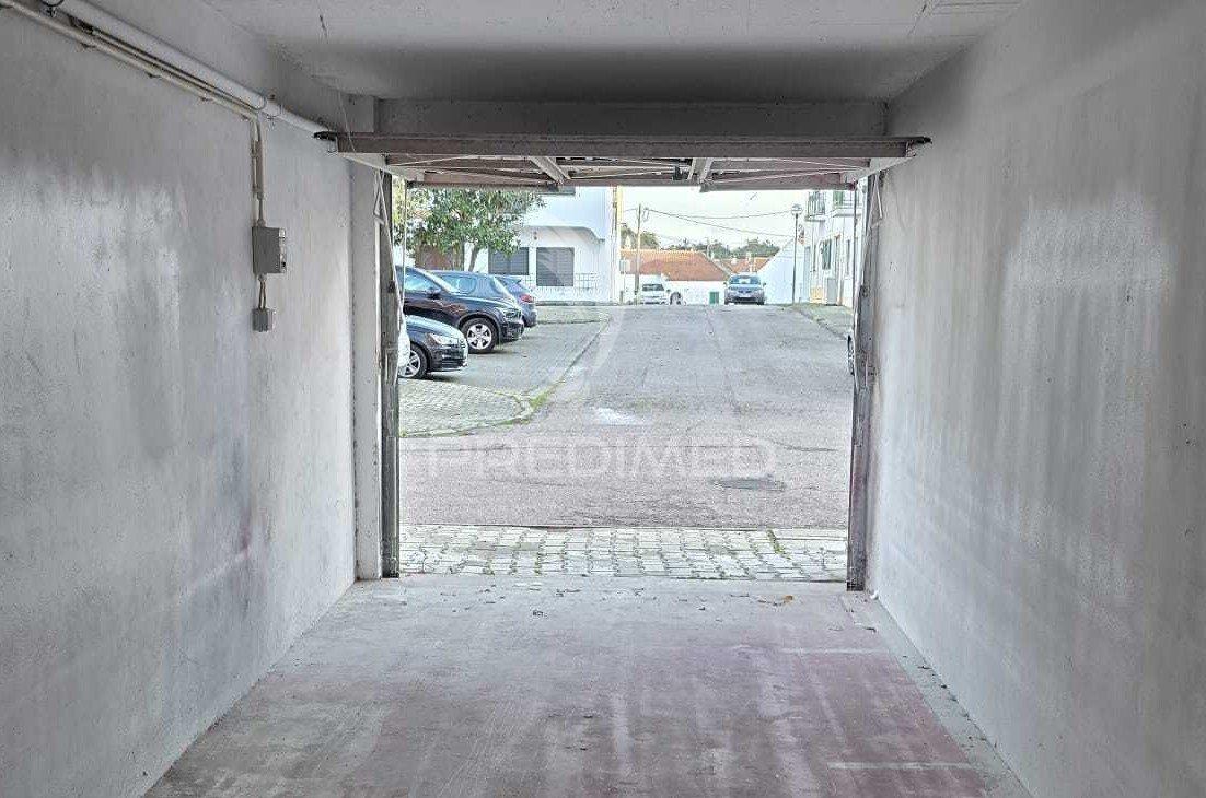 Garagem - centro de grândola