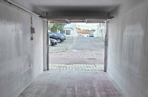 Garagem - centro de grândola