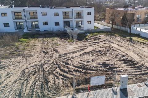 Moradia térrea t4 em estrutura – soutelo, vila verde