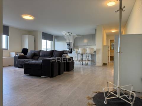 Apartamento t3 com 2 varandas e vista mar em sines