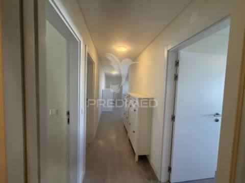 Apartamento t3 com 2 varandas e vista mar em sines