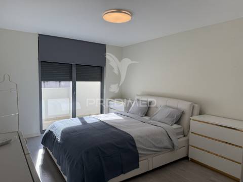 Apartamento t3 com 2 varandas e vista mar em sines