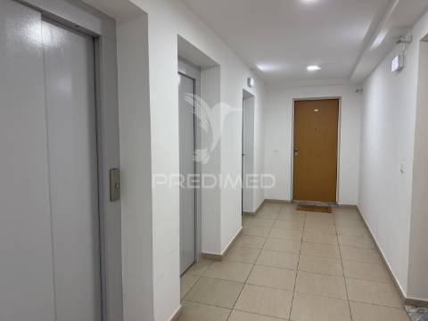 Apartamento t3 com 2 varandas e vista mar em sines